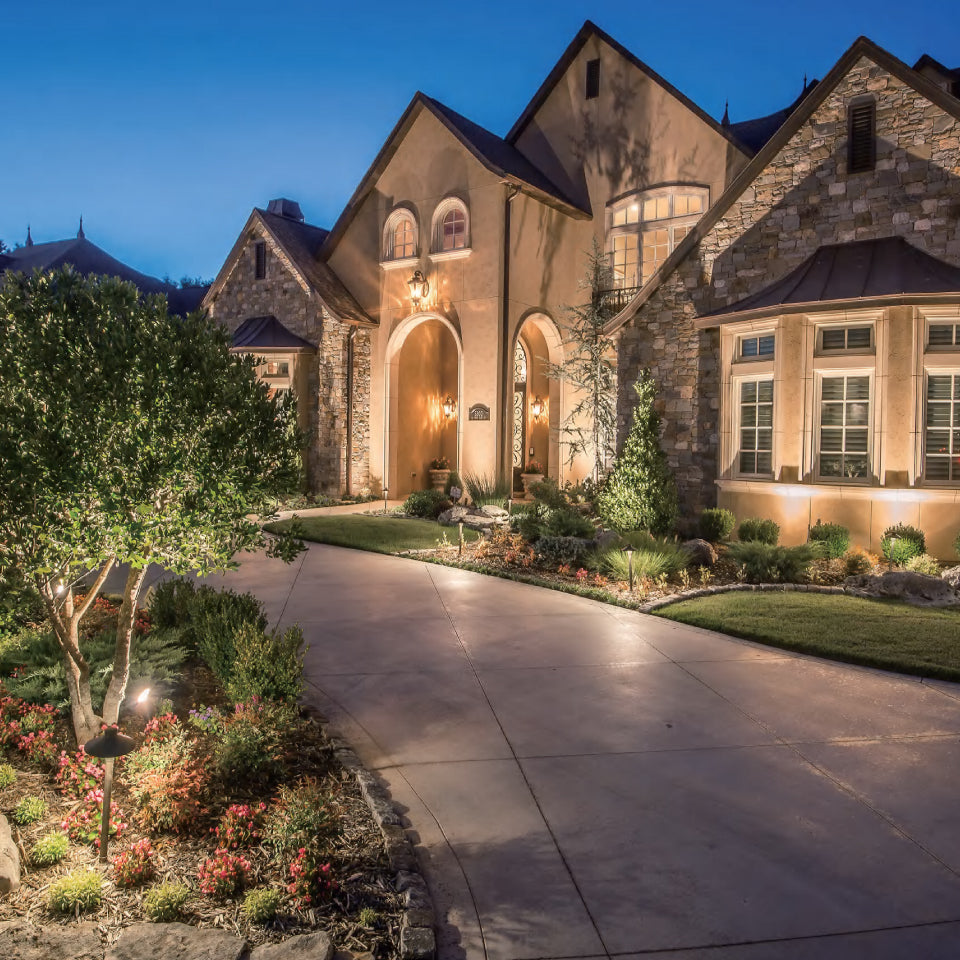 LT2100 Die-cast Brass Low Voltage Landscape Spotlight